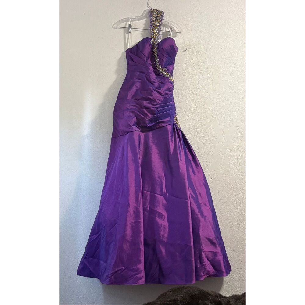 Night moves purple beaded one shoulder prom dress 6 princess